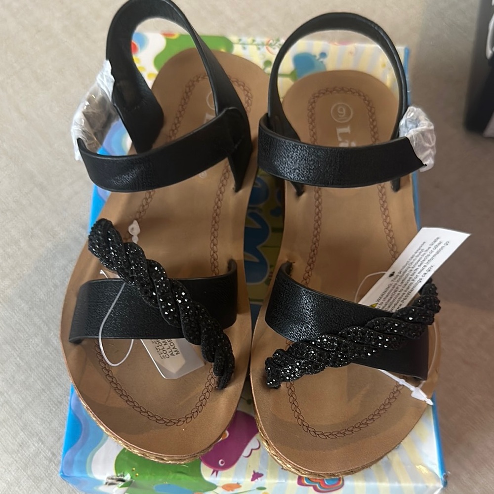 Link Black Sandals with Adjustable Ankle Strap and Glittery Front